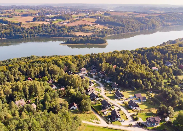 Kaszuby, Dom Kaszubski Nad Jeziorem Danielowa Dolina