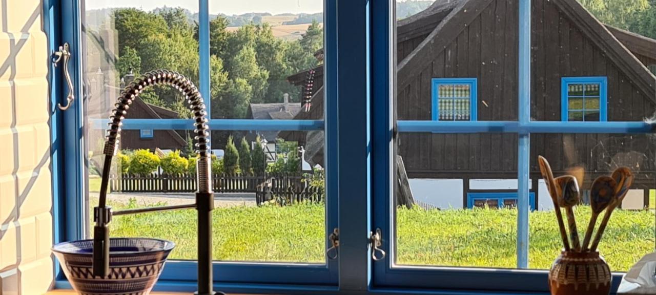 Kaszuby, Dom Kaszubski Nad Jeziorem Danielowa Dolina Szymbark (Pomerania)