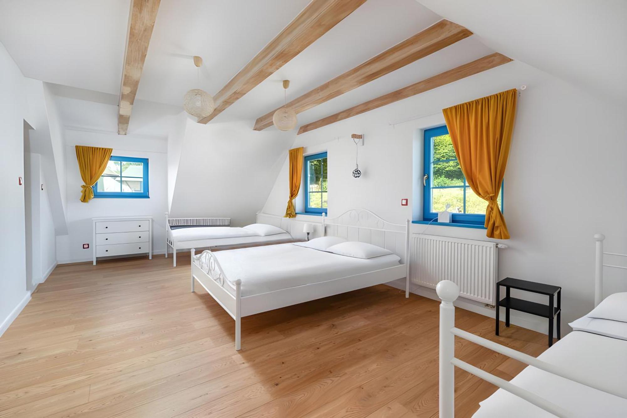 Holiday home Kaszuby, Dom Kaszubski Nad Jeziorem Danielowa Dolina *