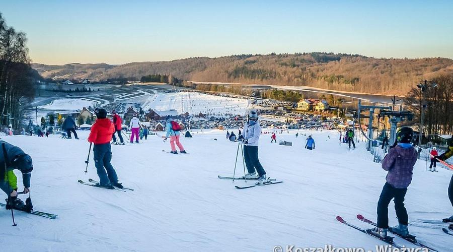 Kaszuby, Dom Kaszubski Nad Jeziorem Danielowa Dolina * Szymbark (Pomerania)
